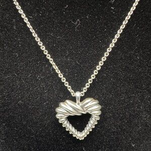 Tiffany & Co. Twisted Heart 925 Sterling Silver Pendant and Necklace